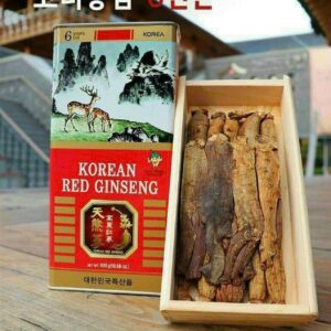 Củ sâm bên trong hộp gỗ