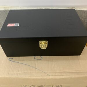 Mặt khóa của hộp gỗ