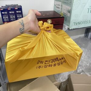 Khăn xách cao cấp kèm theo sản phẩm