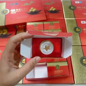 Mỗi hộp nhỏ sẽ chứa 1 hộp nhựa nhỏ bên trong