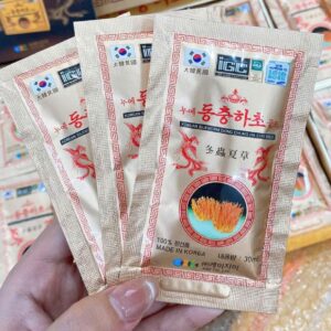 Mặt trước gói nước đông trùng hạ thảo KGE Hàn Quốc
