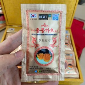 Mặt trước gói nước đông trùng hạ thảo KGE Hàn Quốc