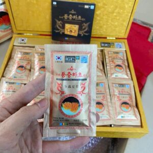 Mỗi gói nước đông trùng KGE Hàn Quốc dung tích 30ml
