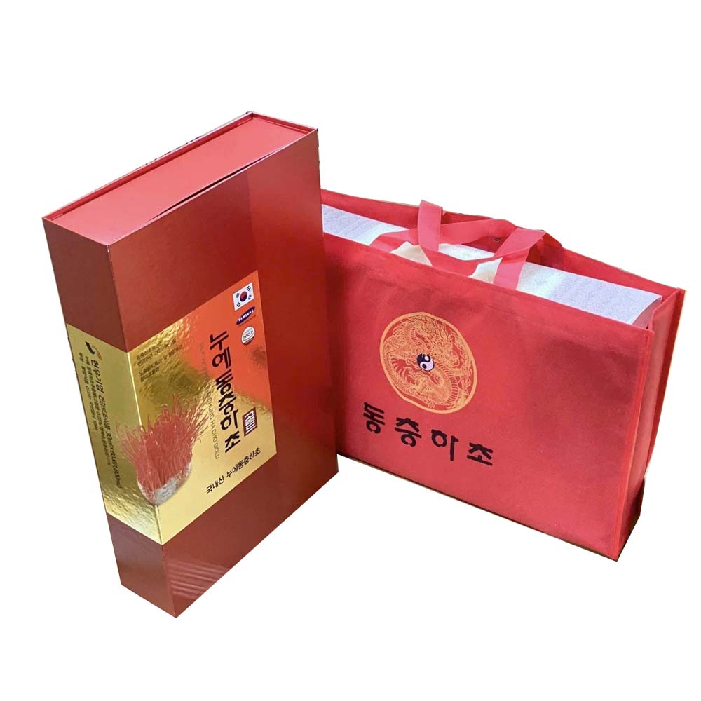 Mặt thông tin hộp nhỏ nước đông trùng hộp giấy đỏ Hàn Quốc Mỗi hộp kèm túi xách sang trọng