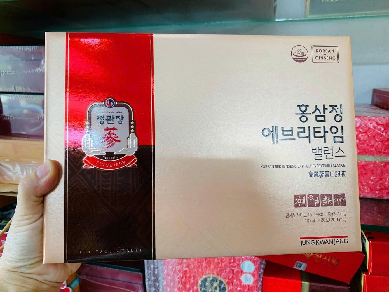 Mặt trước tinh chất hồng sâm chính phủ Jung Kwan Jang Mặt trước tinh chất hồng sâm chính phủ Jung Kwang Jang