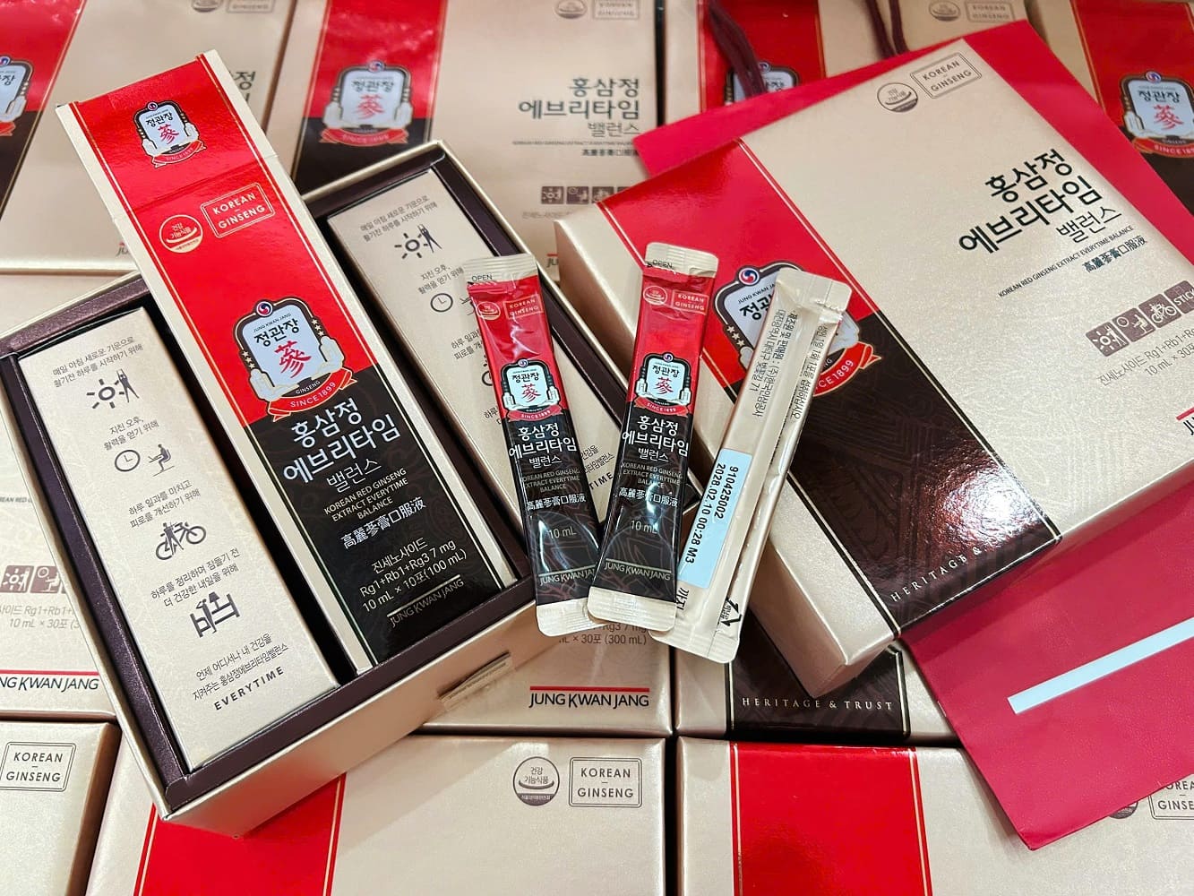 Tinh chất chính phủ cao cấp 30 gói x 10ml Tinh chất chính phủ cao cấp 30 gói x 10ml