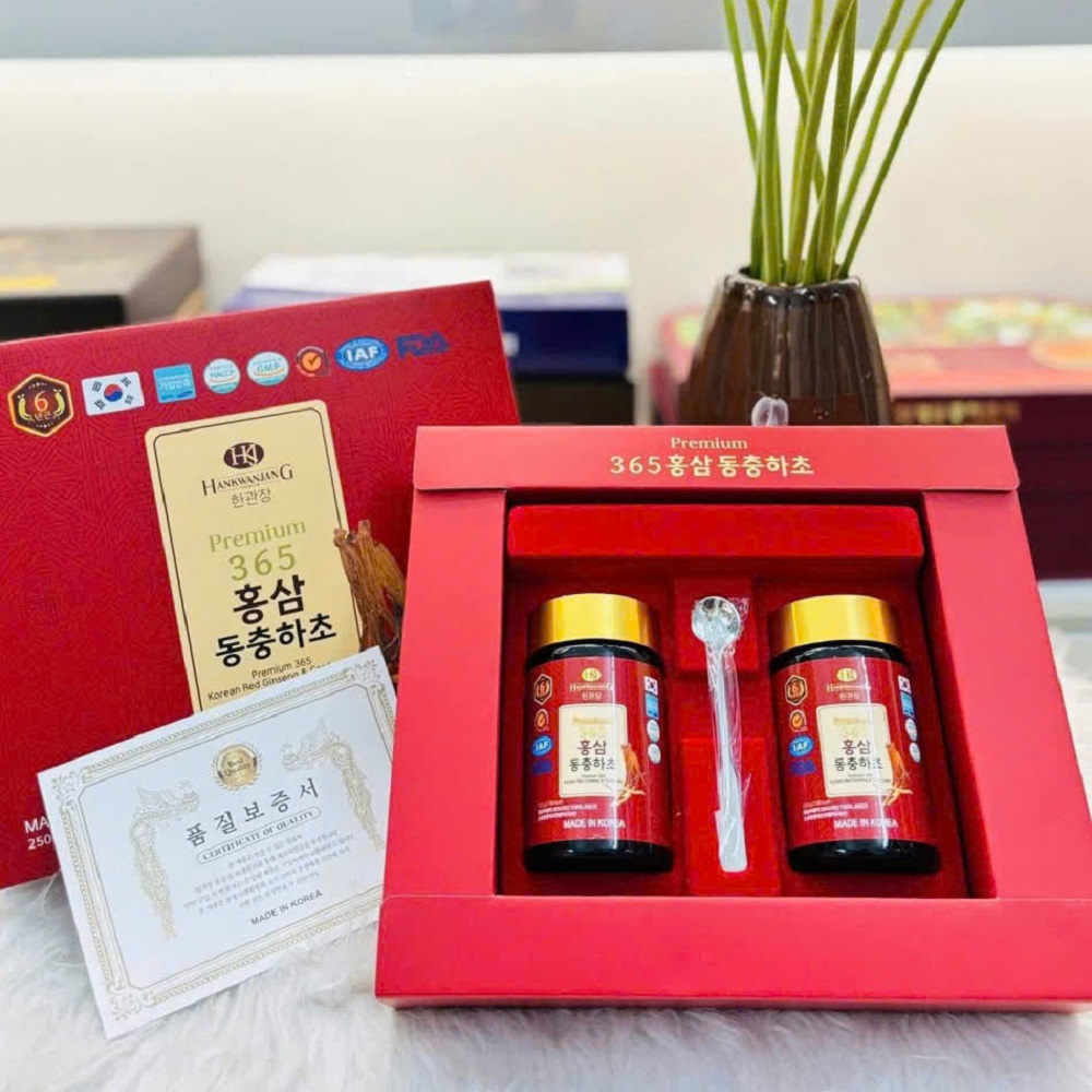 Cao hồng sâm đông trùng hạ thảo Hankwanjang Premium 365 Hàn Quốc Cao hồng sâm đông trùng hạ thảo Hankwanjang Premium 365 Hàn Quốc