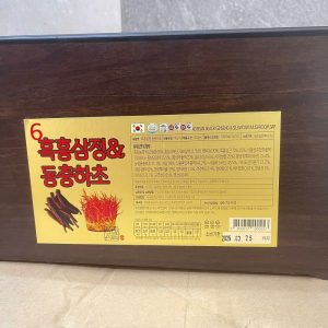 Mặt sau hũ đôi hắc sâm đông trùng Hàn Quốc