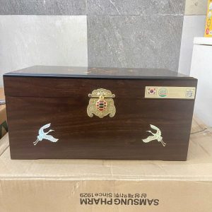 Mặt khóa trước hũ đôi hắc sâm đông trùng Hàn Quốc